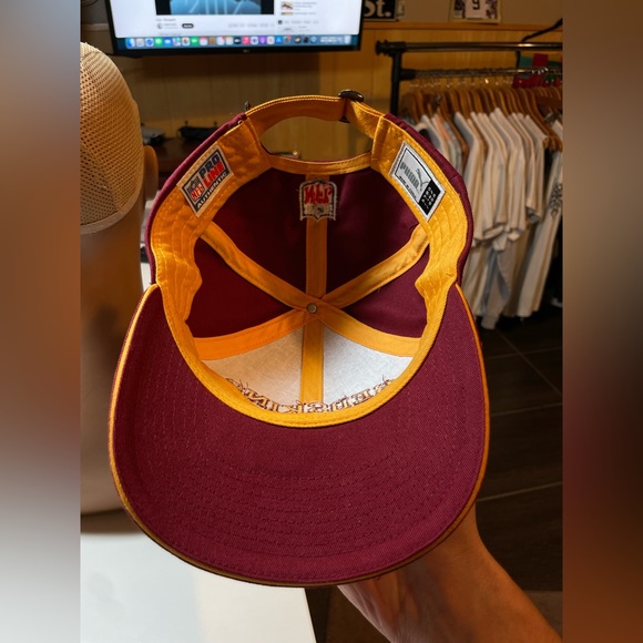 Discontinued, Washington Redskins commanders “football team” hat - Picture 5 of 5